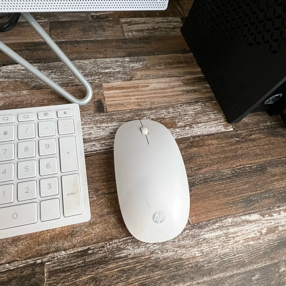 HP 27” All-in-One Desktop PC